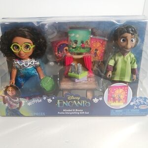 Disney Encanto Mirabel & Bruno Petite Storytelling Gift Set Jakks Toys Playset